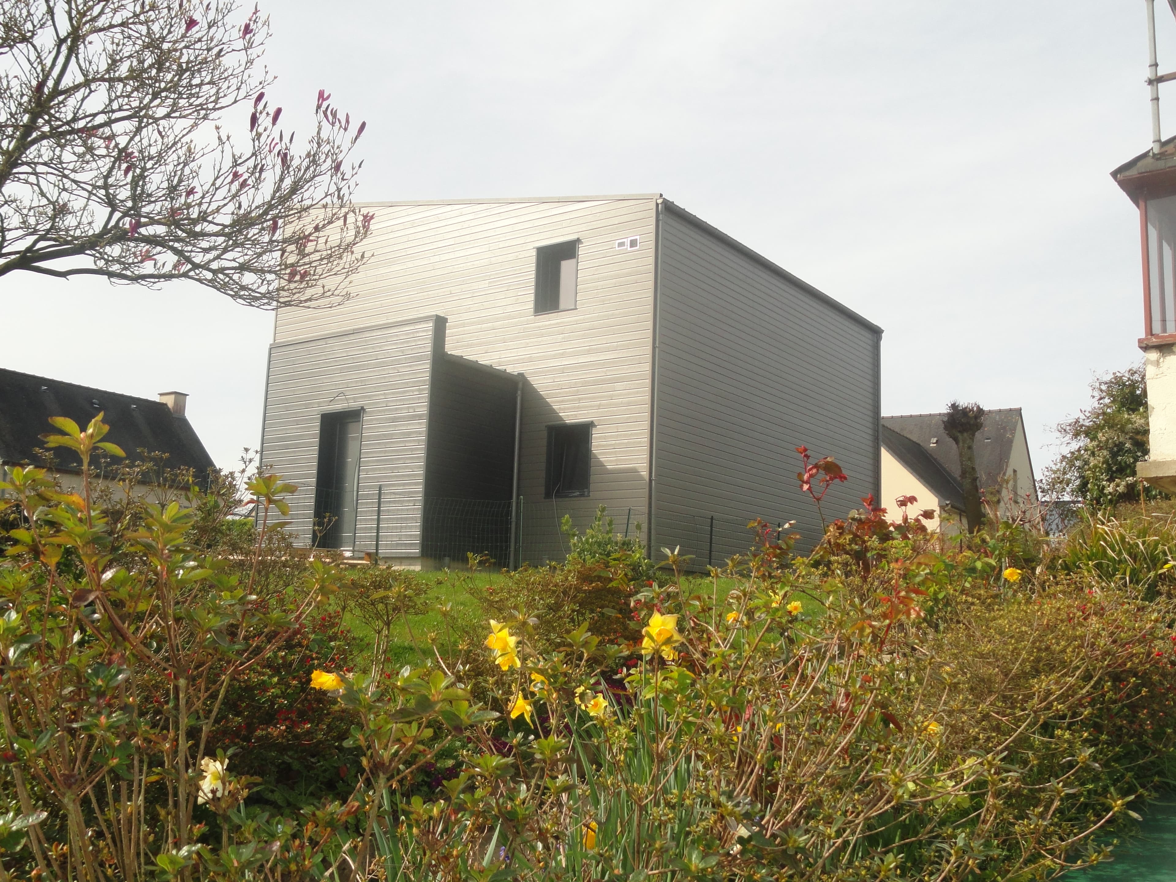 Construction de maison moderne ossature bois